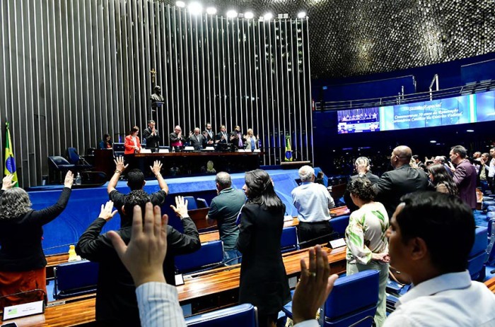 Sessão especial celebra presença da Renovação Carismática Católica no DF