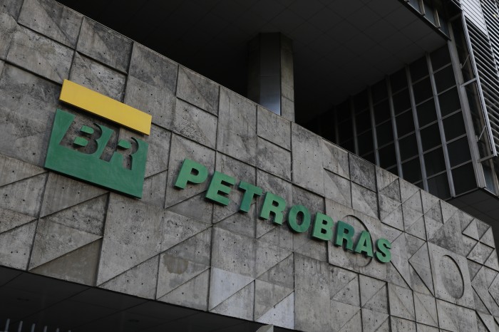 FNP questiona 10 casos de assédio sexual comprovados pela Petrobras
