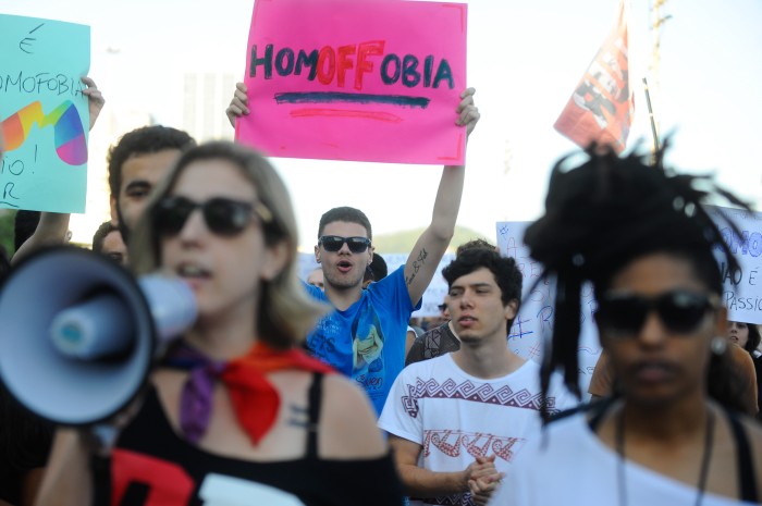 Registros de racismo e homofobia disparam no país em 2022