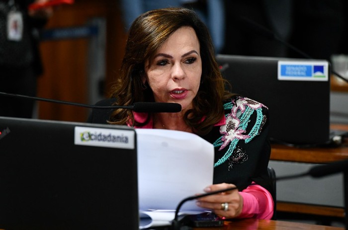 CE aprova novo cálculo do valor por aluno repassado à merenda escolar