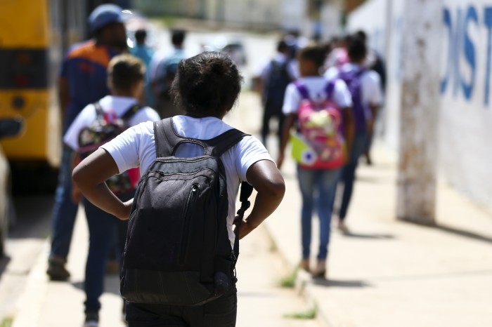 Governo cria regras para acolhimento de crianças ameaçadas de morte