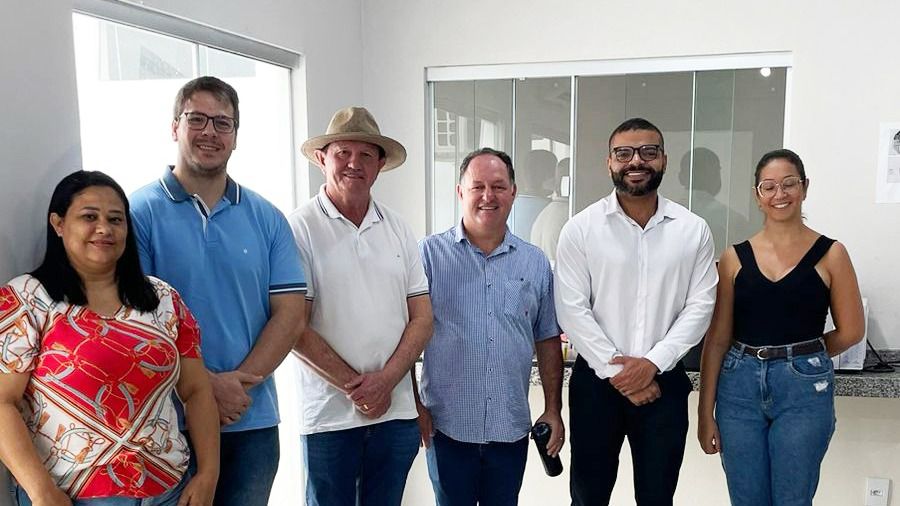 Pedro Fernandes celebra avanços na saúde de Cujubim durante visita ao Hospital