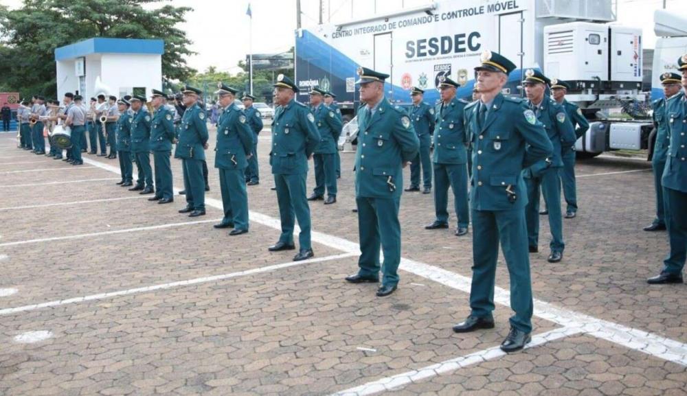 Pedro Fernandes parabeniza novos oficiais administrativos da Polícia Militar