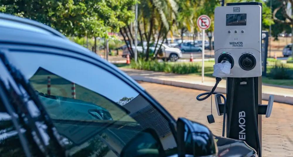 Ieda Chaves propõe isenção de IPVA para veículos elétricos e híbridos em Rondônia