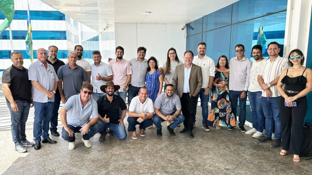Deputado Pedro Fernandes celebra a publicação da nova "Pauta da Madeira" em Rondônia