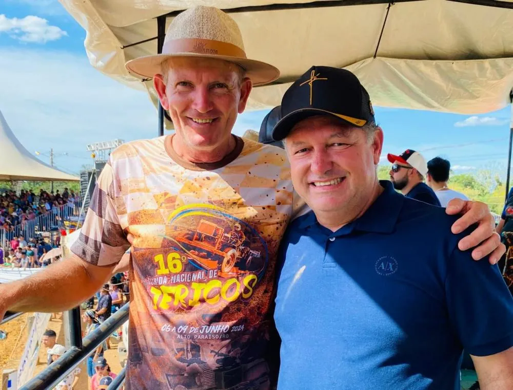 Pedro Fernandes elogia organização da 16ª Corrida Nacional de Jericos Motorizados em Alto Paraíso