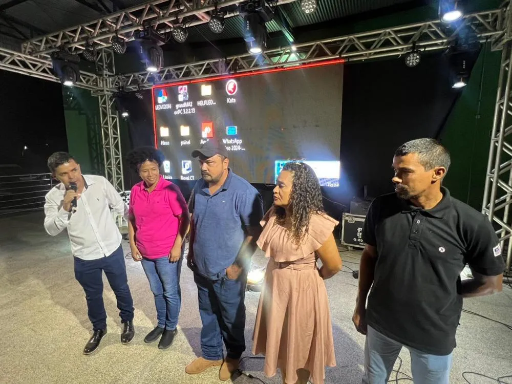 Sílvia Cristina participa das festividades de emancipação em São Felipe do Oeste, Parecis e Nova União