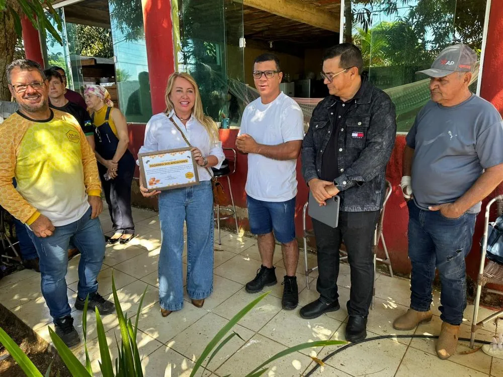 Ieda Chaves participa de café da manhã e estreita relações com apicultores em Porto Velho