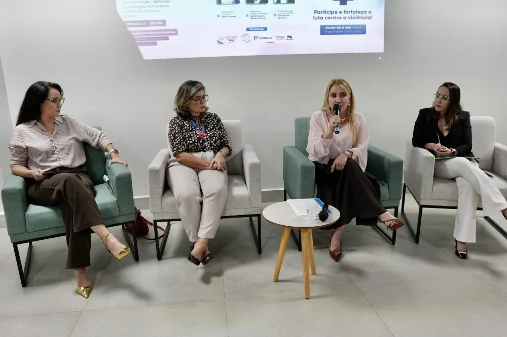Ieda Chaves promove painel com reflexões e estratégias no combate à violência contra a mulher