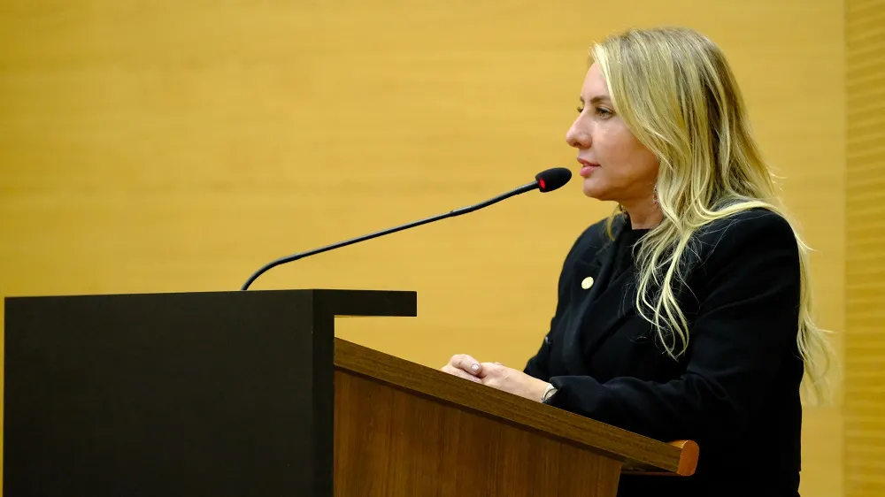 Ieda Chaves solicita reformas estruturais na Escola Dr. Oswaldo Piana, em Corumbiara