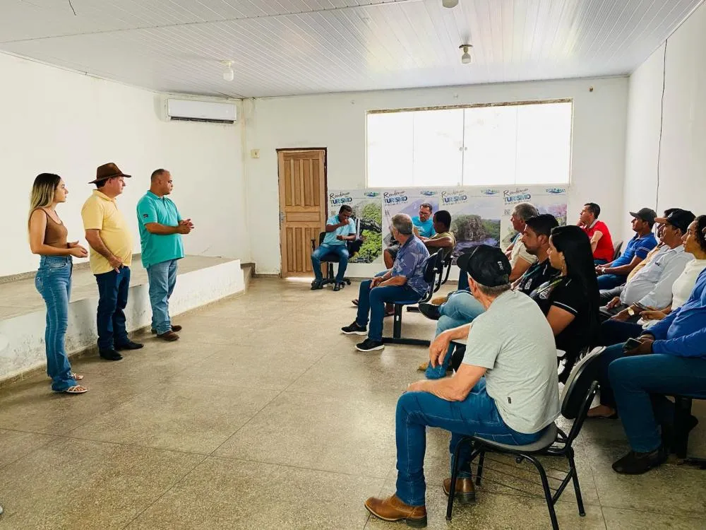 Deputado Pedro Fernandes participa de reunião com produtores e associações agrícolas em Campo Novo de Rondônia
