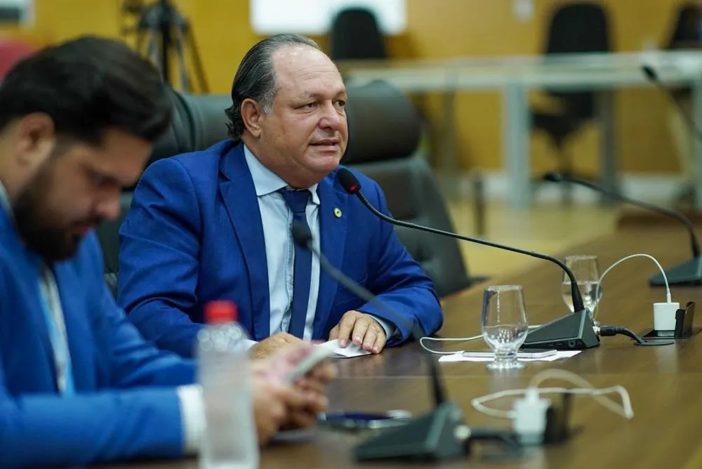 Deputado Pedro Fernandes celebra aprovação de projeto de lei para investimentos em infraestrutura e fortalecimento do setor produtivo de Rondônia