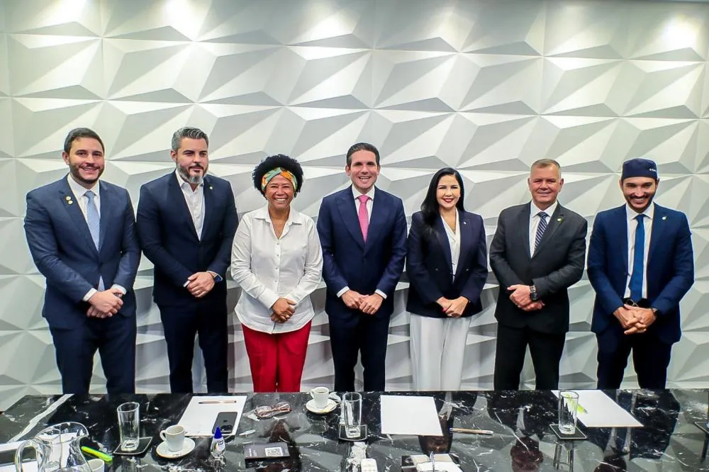 Sílvia Cristina apoia candidatura de Hugo Mota, mas pede celeridade na votação da PEC da transposição 