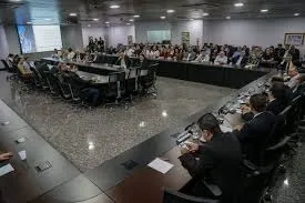Marcos Rocha discursa sobre o óbvio, dando impressão de que estaria sabendo de desvio de conduta no Governo do Estado
