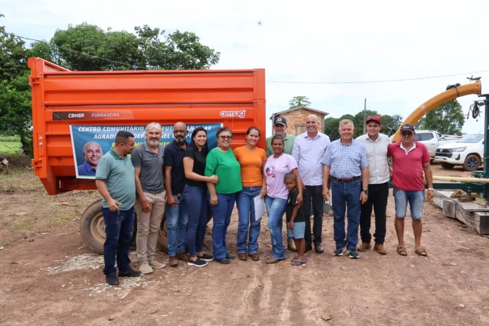 Ismael Crispin fortalece agricultura familiar com entrega de equipamentos ao Centro Comunitário Bom Futuro
