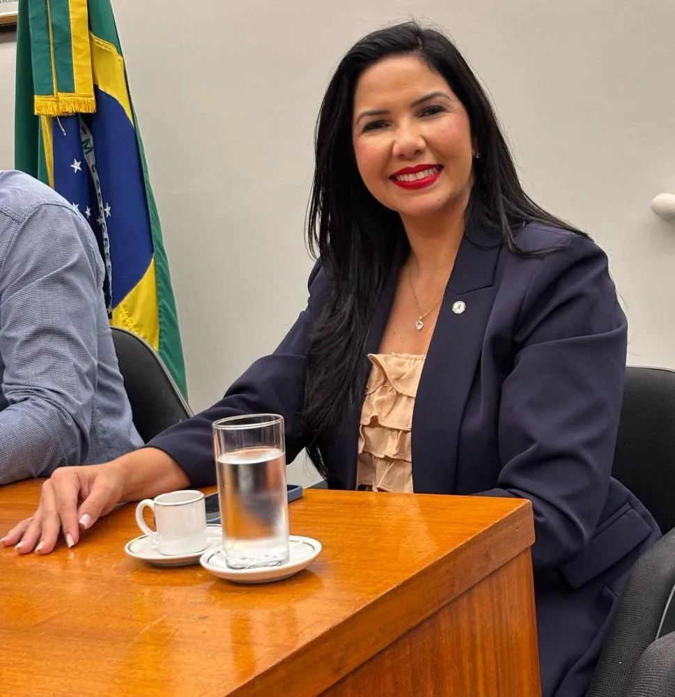Deputada Cristiane Lopes Apresenta Projeto de Lei para Regularização Fundiária em Rondônia