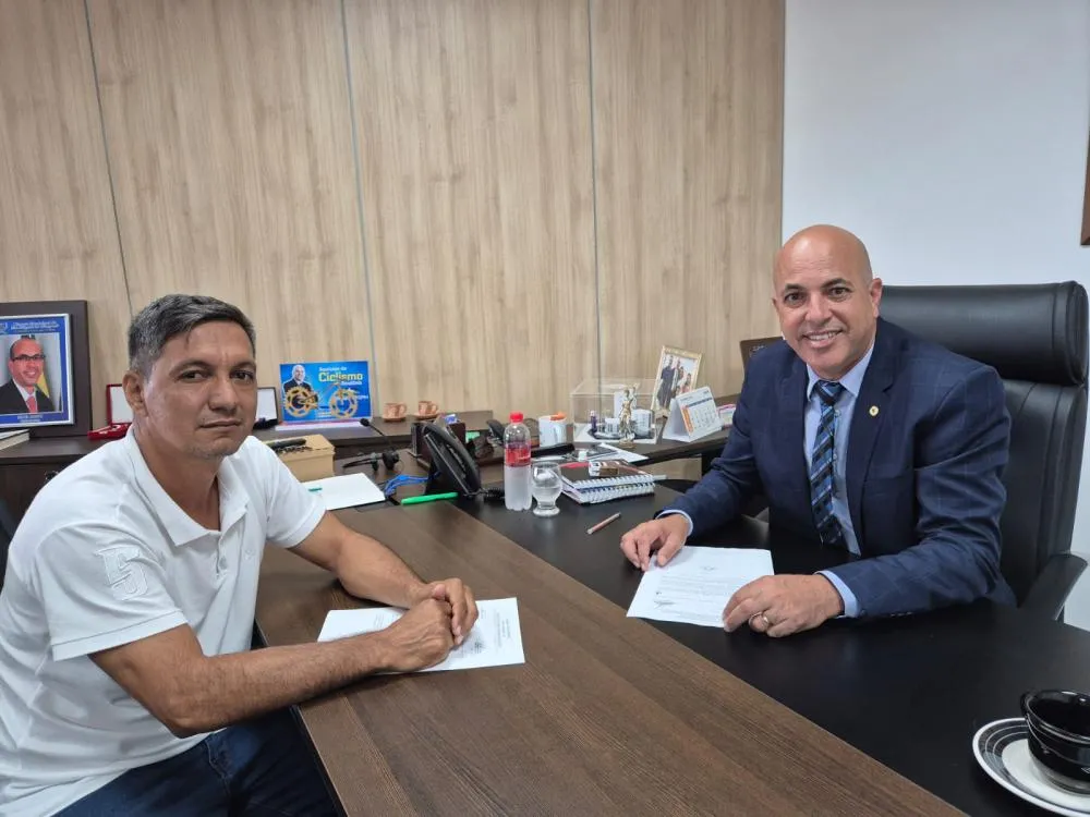 Deputado Ismael Crispin destina recursos para aquisição de van para pacientes de hemodiálise em Costa Marques