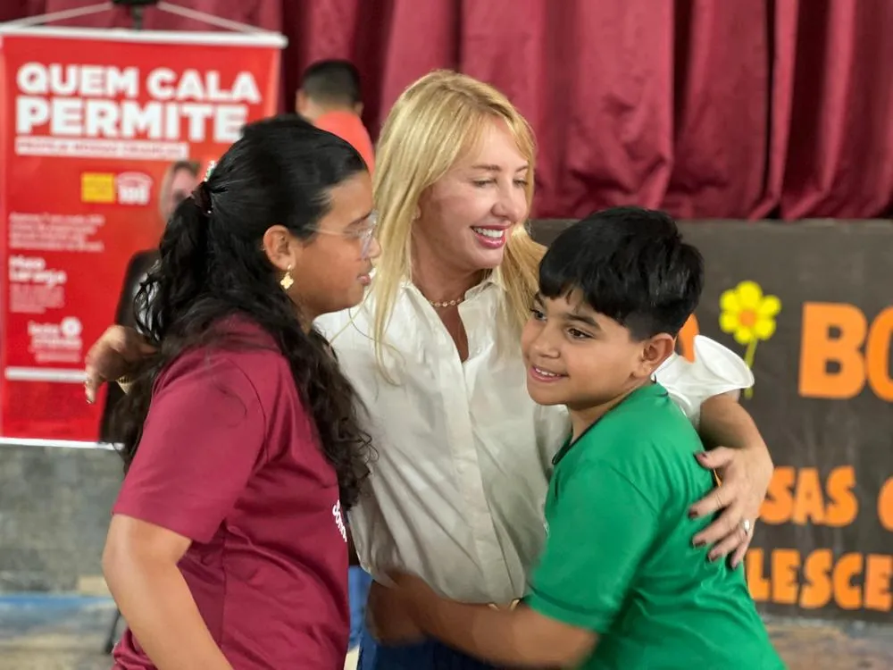 Ieda Chaves divulga Lei e campanha “Maio Laranja” em palestra lúdica para estudantes
