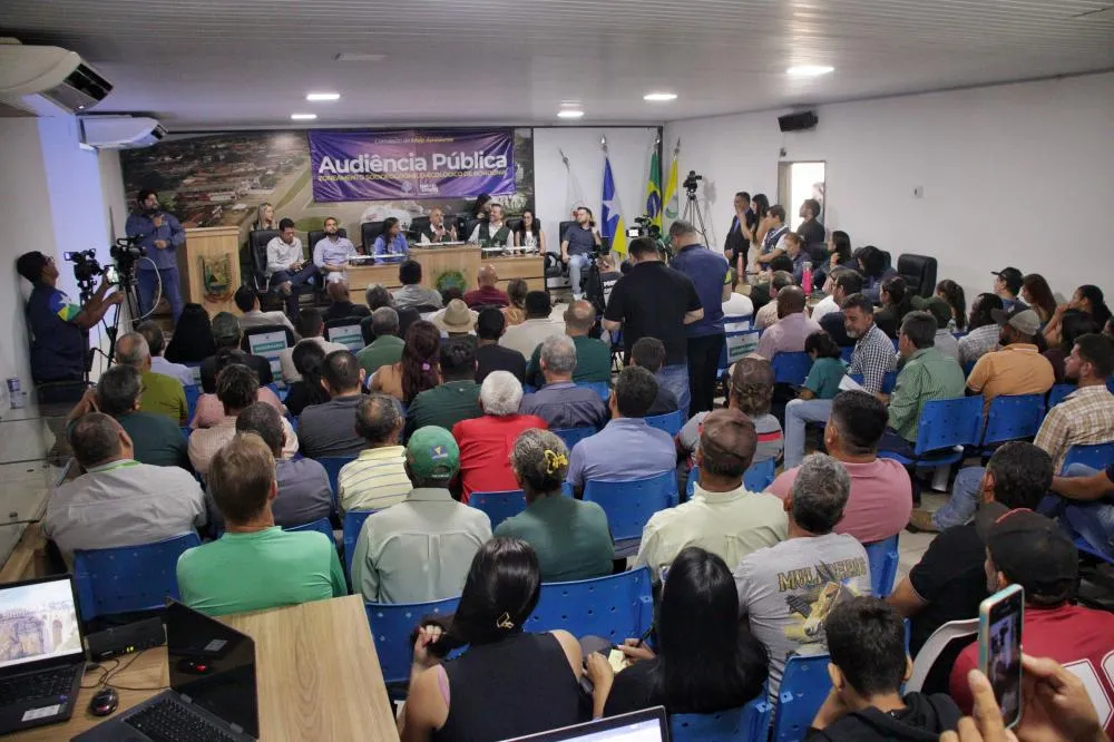 Ismael Crispin lidera audiência de mais de cinco horas em Nova Mamoré e reforça urgência na revisão do zoneamento de Rondônia