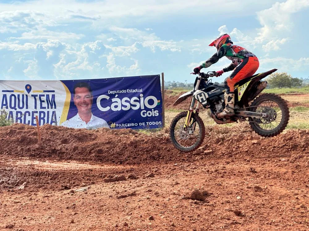 Alta Floresta recebe 3ª Etapa do Regional Sul de Motocross com forte apoio do deputado Cássio Gois