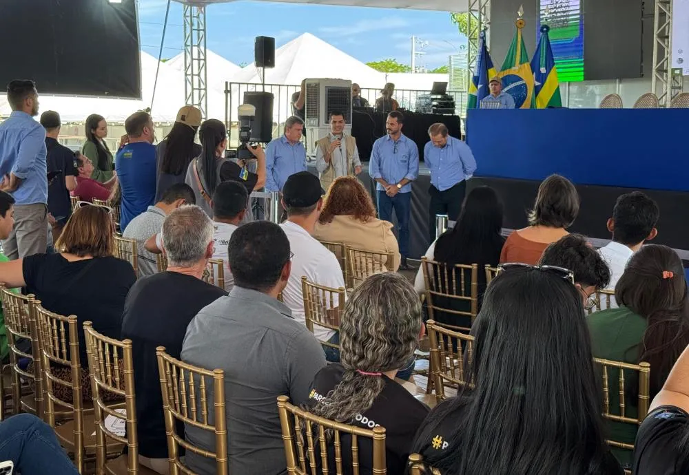 *Deputado Cássio Gois participa da abertura do estande da ALE-RO na 4ª edição da Cafecau em Cacoal*