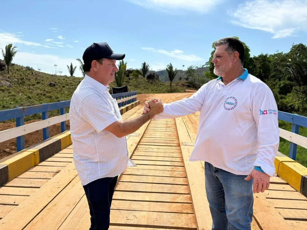 Pedro Fernandes participa da entrega de duas pontes na Linha C-35 em Monte Negro