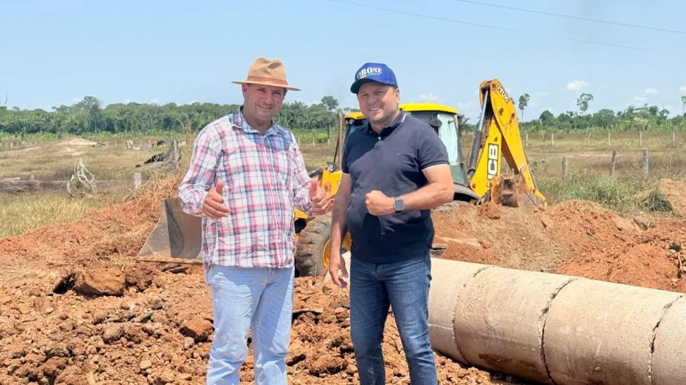 Candeias do Jamari: Vereador diz que estradas estão sendo recuperadas de “fora a fora” com apoio de Cirone