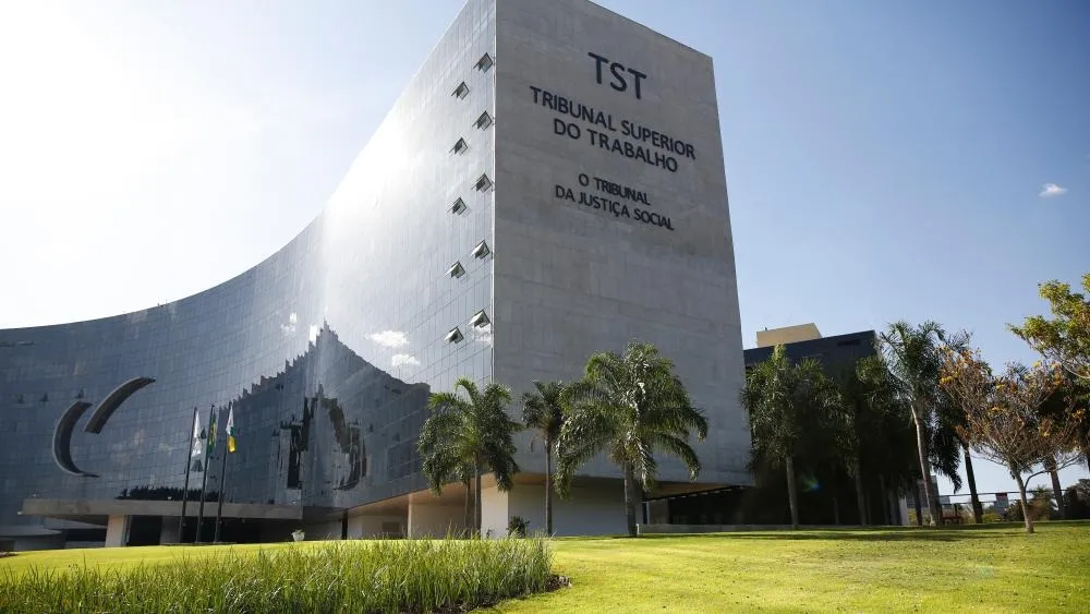 TST: luxo sobre rodas e privilégios nas alturas