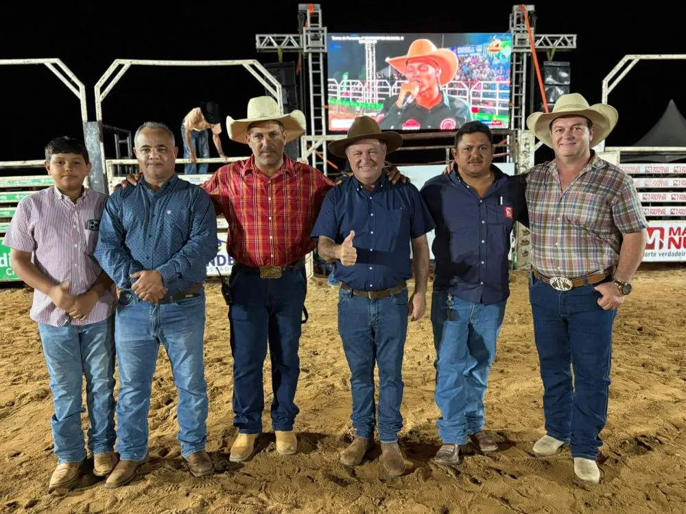 Pedro Fernandes celebra sucesso do Rodeio Expocampo em Campo Novo de Rondônia