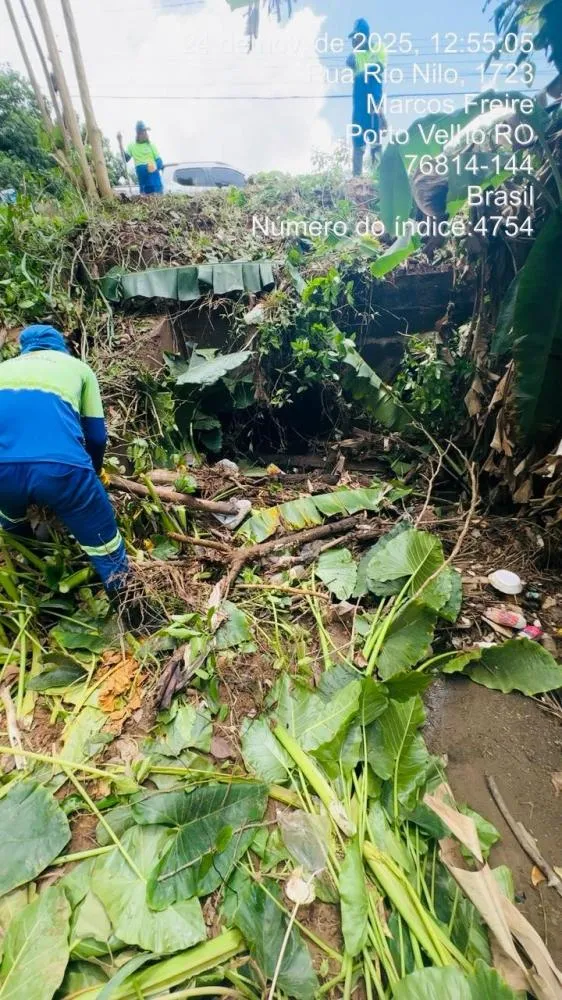 Assessoria esclarece situação sobre limpeza de canal no bairro Ulisses Guimarães após vídeo divulgado em rede social