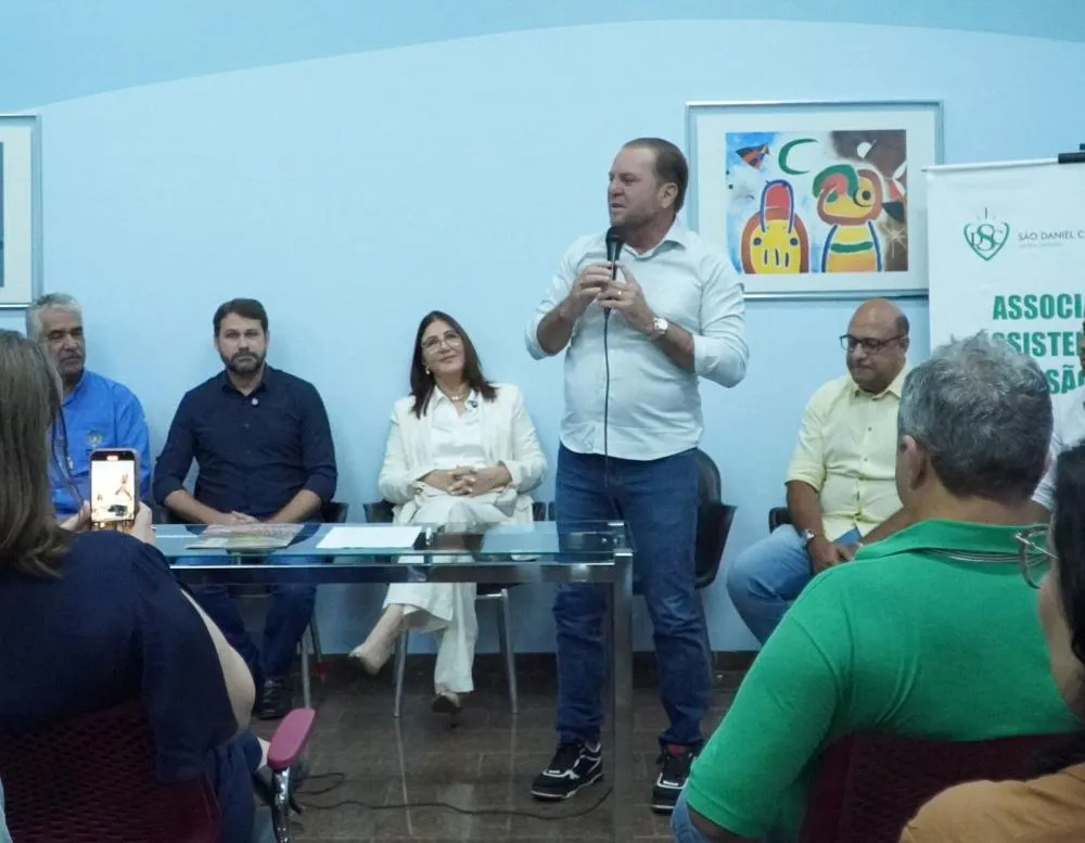Cirone assegura mais recursos para Hospital São Daniel Comboni