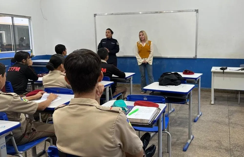 Ieda Chaves propõe Auxílio Material Escolar aos estudantes e priorização da economia local