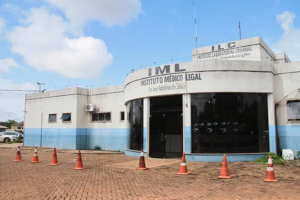 Ieda Chaves busca informações sobre condições atuais do Instituto Médico Legal de Porto Velho