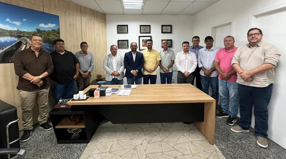 Deputado Laerte Gomes reúne prefeitos aliados e Casa Civil para alinhar ações e fortalecer parcerias nos municípios