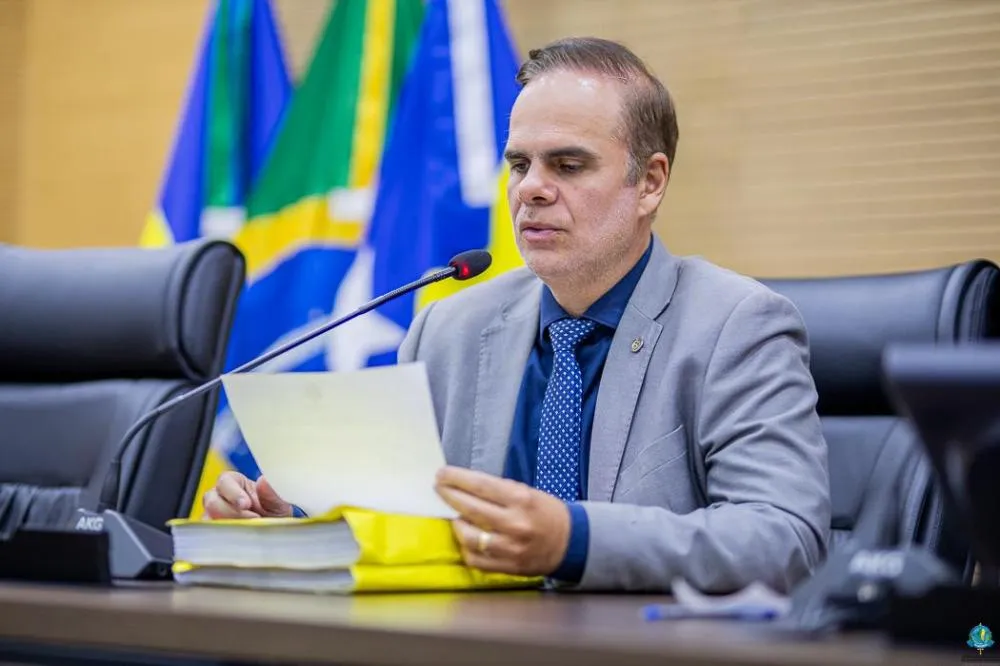 Ale-Ro aprova projeto do deputado Alan Queiroz que leva internet via satélite às zonas rurais