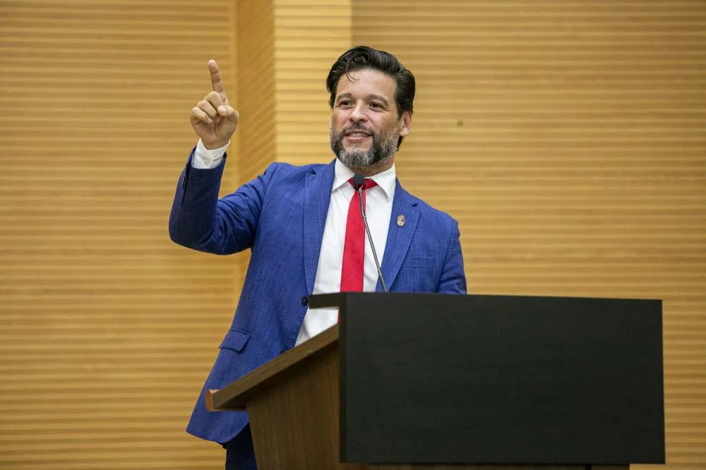 Delegado Camargo cobra publicação imediata do Curso de Formação de Sargentos 2026 e defende valorização da Polícia Militar