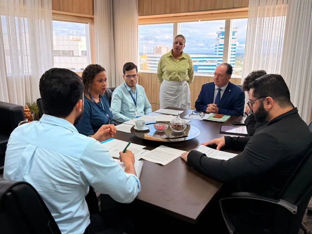 Deputado Pedro Fernandes recebe equipe da OCB para tratar de demandas do cooperativismo em Rondônia