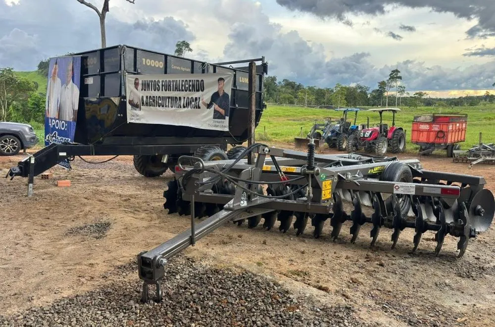 Deputado Alan Queiroz participa da entrega de equipamentos agrícolas e fortalece agricultura familiar em Monte Negro