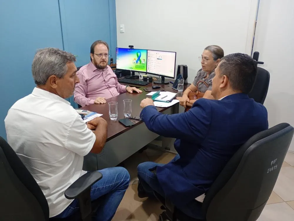 Deputado Laerte Gomes e vereadora Nadja Lagares levam demanda sobre abastecimento de água em Seringueiras à Caerd