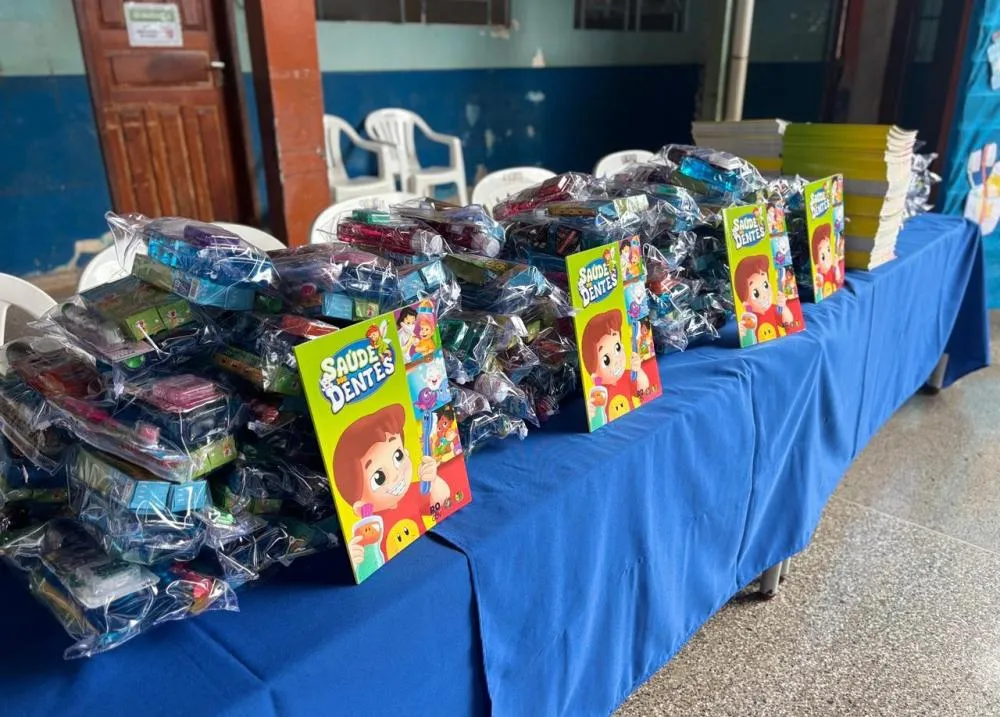 Alan Queiroz destina R$ 400 mil em kits odontológicos para alunos da rede municipal, em Espigão D’Oeste