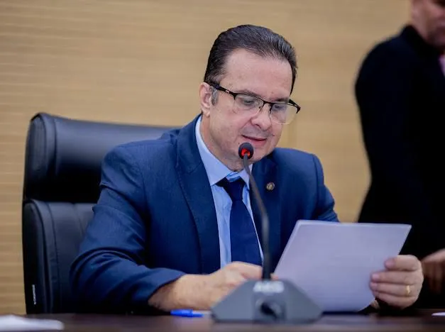 Alero aprova projeto do deputado Dr. Luís do Hospital que põe fim a taxa do CRLV em RO
