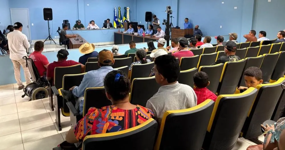 Pedro Fernandes apresenta requerimentos durante reunião da CPI do Leite em Machadinho