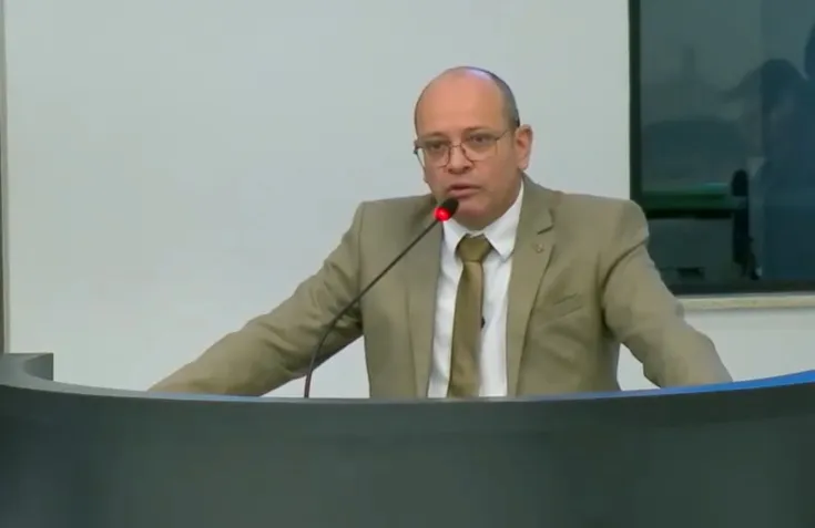 Presidente da Câmara de Vilhena, faz discurso contundente sobre crise na saúde e cobra respeito ao Legislativo