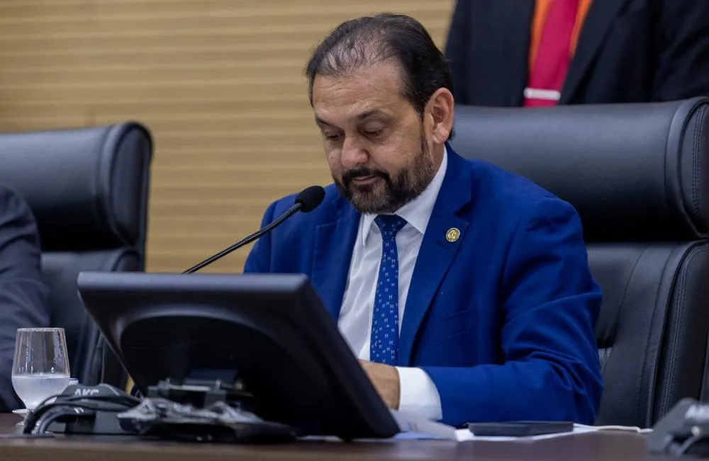 Deputado Laerte Gomes garante R$ 2,5 milhões para reforma de escola em Alvorada do Oeste