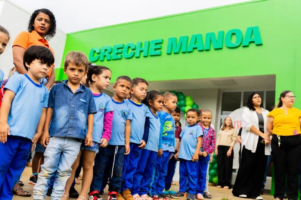 Deputado Pedro Fernandes celebra inauguração da Creche Manoa em Cujubim