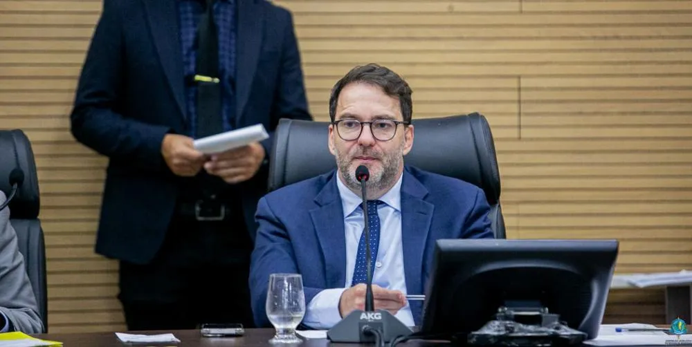 Alex Redano solicita ampliação de exames especializados para população de Alvorada