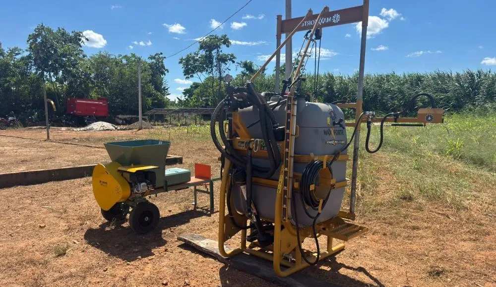Alan Queiroz destina equipamentos agrícolas para produtores rurais