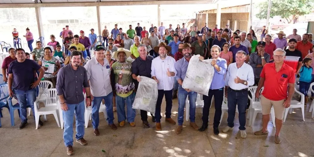 Emenda de Alex Redano garante entrega de condicionadores de solo para 120 produtores rurais de Alta Floresta d’Oeste