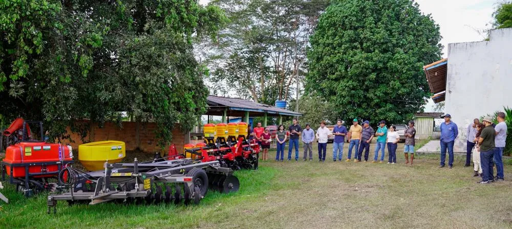 Emenda de Alex Redano garante entrega de implementos agrícolas para produtores de Primavera de Rondônia