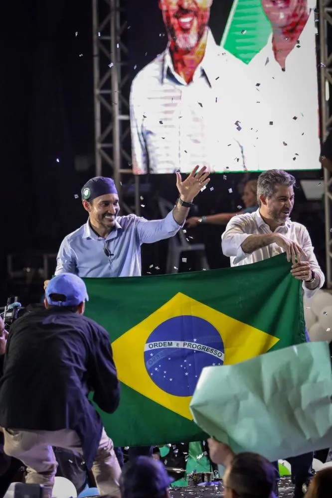 Dr. Fernando Máximo supera 50% na soma das intenções de voto e lidera disputa pelo Senado em Rondônia